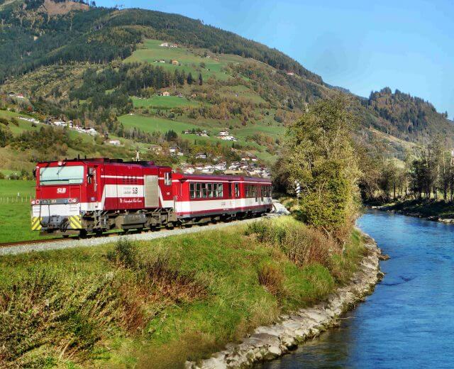 A salzburgi Pinzgau kirándulóvonata biciklit és gyerekkocsit is szállít