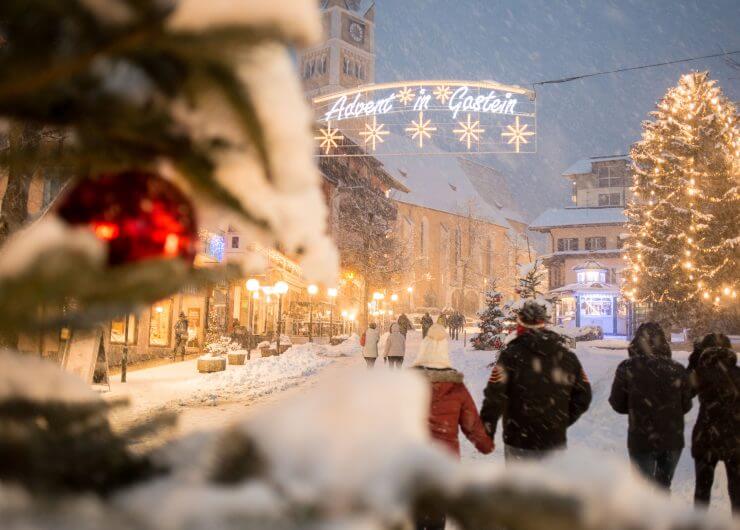 Advent idején díszbe öltöznek az utcák Gasteinben