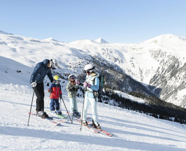 Síelő család Gasteinben