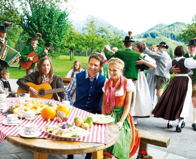 Falusi ősz ünnepe Falusi ősz ünnepe - Bauernherbstfest