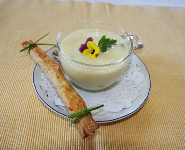 Spargelsuppe