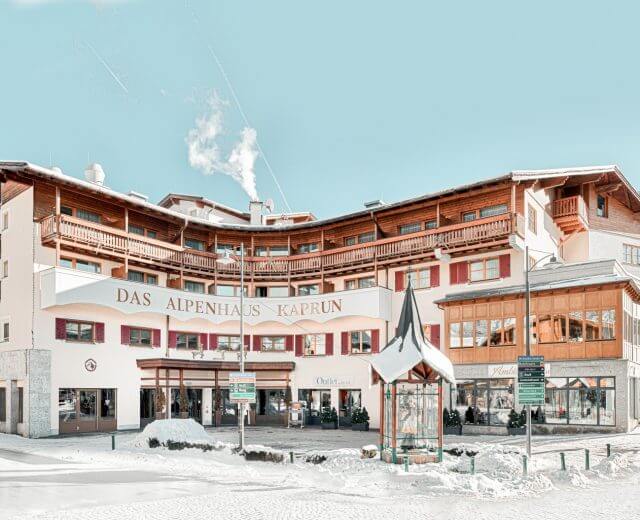 Das Alpenhaus im Ortszentrum von Kaprun im Winter