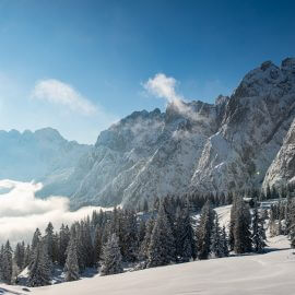 A Dachstein West régiójában varázslatos téli panorámákat találunk