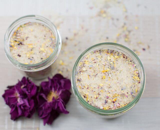 Cukor ehető virágokkal Cukor ehető virágokkal