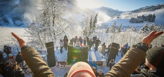 Sí-megnyitó, Rave on Snow Saalbachban