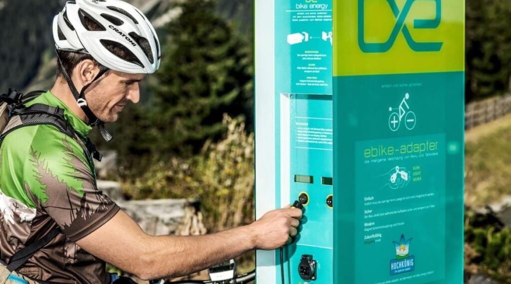 Az elektromos kerékpárok töltőállomásai mindenhol megtalálhatók a Hochkönig régióban