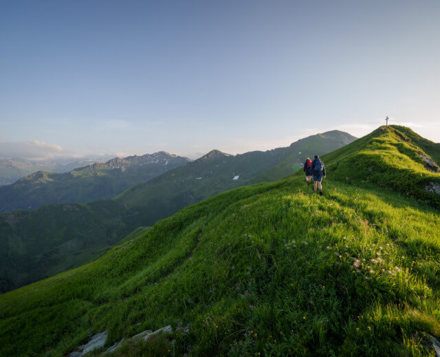 Túrázó pár a Biberkopf-on Gasteinben
