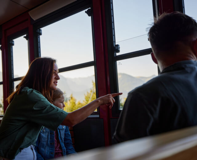 Úton a Schafbergbahn fogaskerekűvel Úton a Schafbergbahn fogaskerekűvel