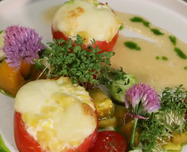 Paradicsom mozzarellával töltve Paradicsom mozzarellával töltve