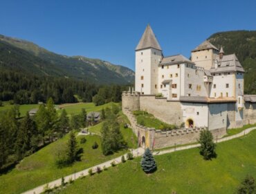 A mauterndorfi vár látképe