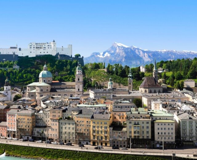 A Hohensalzburg erőd látképe A Hohensalzburg erőd látképe