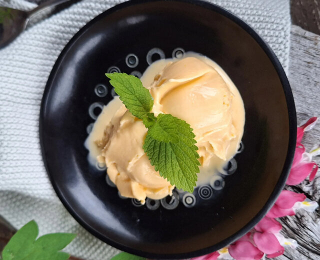 Mézes fagylalt Mézes fagylalt