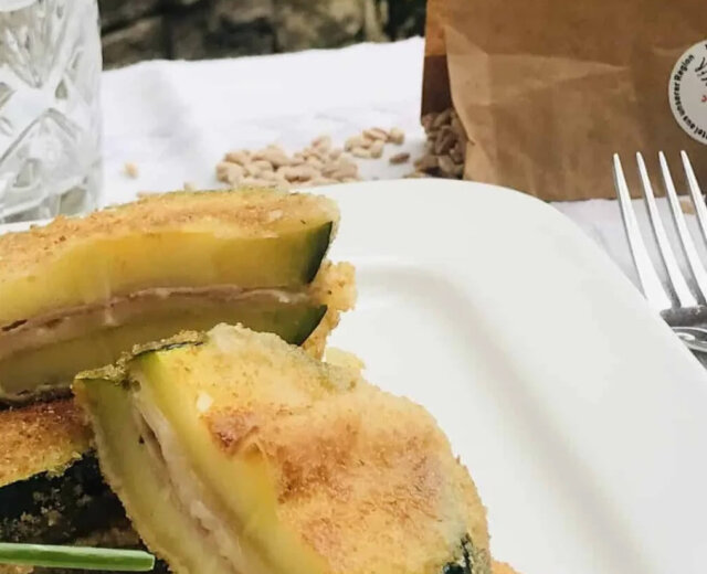 Töltött cukkiniszeletek Töltött cukkiniszeletek