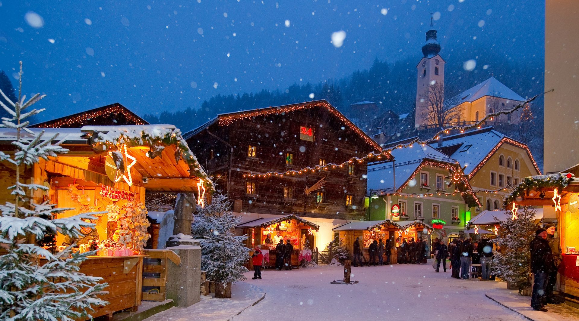 mercatino di natale montagna