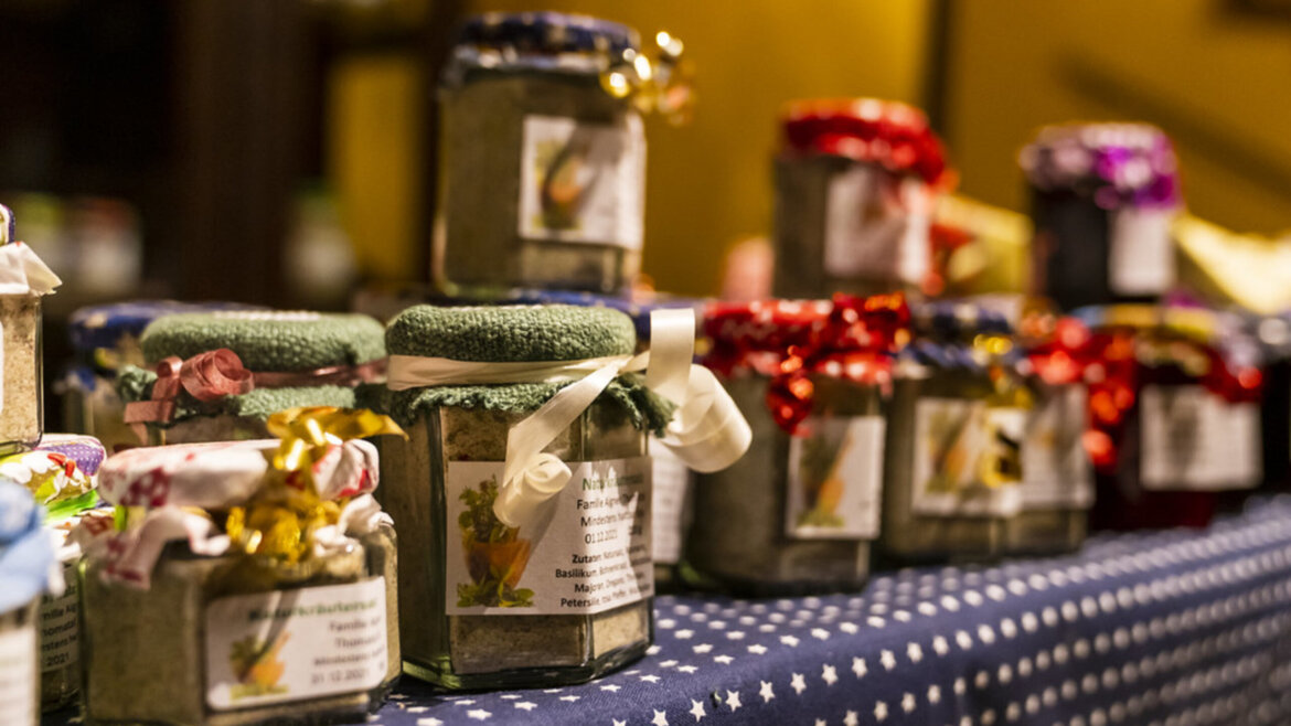 Vasetti con erbe e miscele artigianali del Lungau salisburghese (Vista ingrandita)