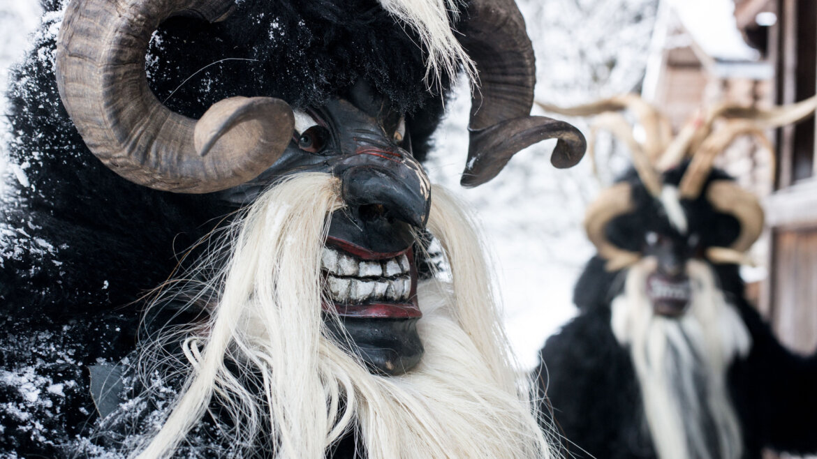 Maschera di Krampus del folclore natalizio di Gastein (Vista ingrandita)