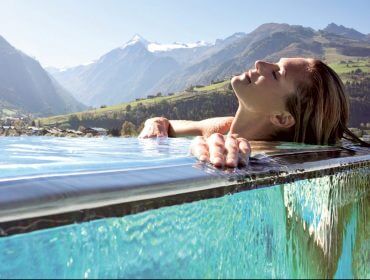 © SalzburgerLand Tourismus. Skylinepool-tauernspa De skylinepool in Tauernspa