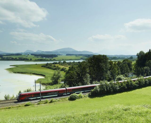 zug-in-landschaft–oebb-philipp-horak-1170×658