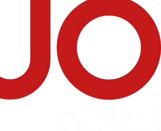 Częściowe czerwone litery JO ze słabo widocznym napisem ST. JOHANN słabo widoczne, nawiązujące do św. Jana na Ziemi Salzburskiej.