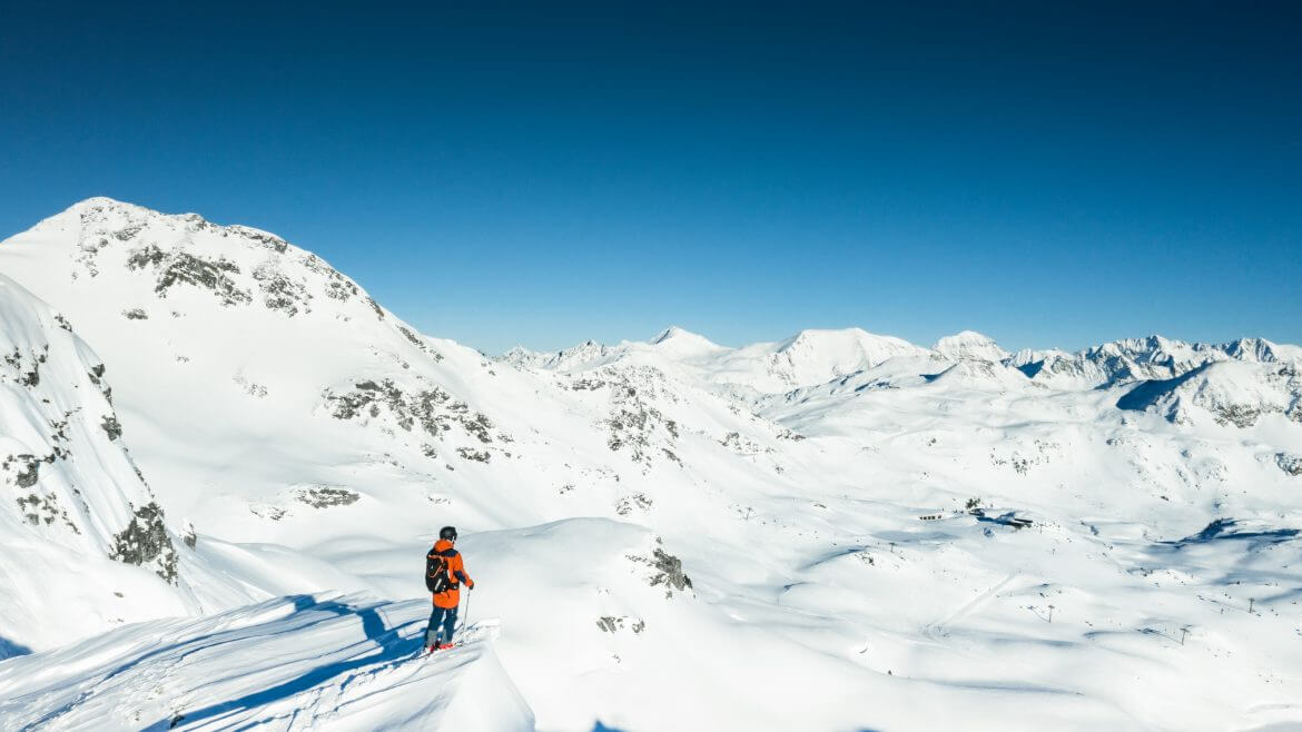 Niebo, góry i dziewiczy śnieżny puch: freeride w Obertauern to przygoda dla doświadczonych narciarzy.