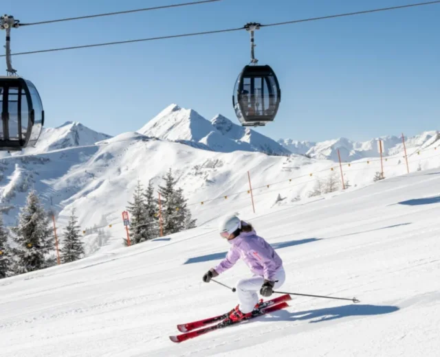 grossarltal-skifahren-gondelbahn–lorenzmasser-1920×658.jpg