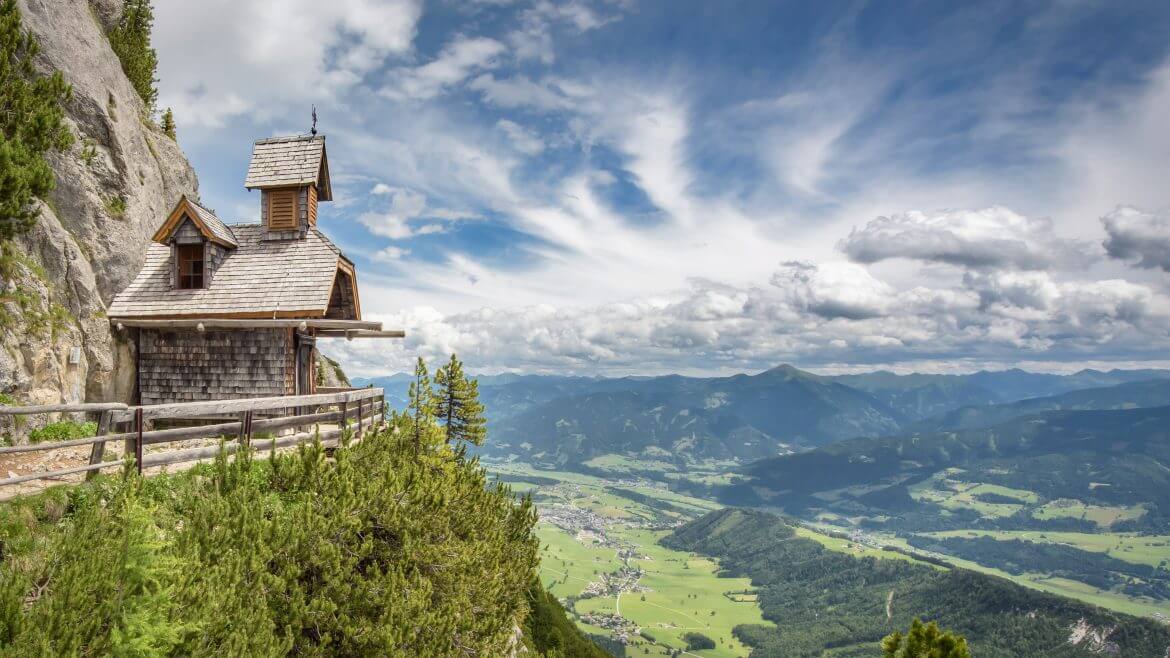 Górski Kościółek Pokoju na Stoderzinken w regionie Dachstein West wygrał w plebistycie na najpiękniejsze miejsce w Austrii.