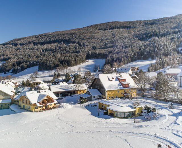Löckerwirt jest jednym z ośrodków wypoczynkowych w Salzburskim Lungau, oferującym pakiety Być.Sobą