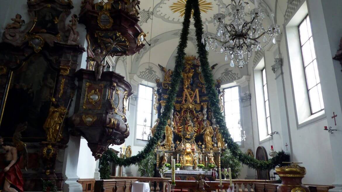 Szlak Grubera i Mohra wiedzie przez Arnsdorf, gdzie zwiedzisz sanktuarium Maria im Mösl, w którym organistą był twórca melodii "Cichen nocy"
