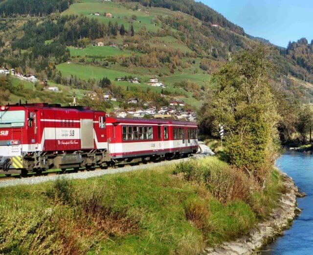 -pinzgauer-lokalbahn-1170×658 Kursująca w salzburskim okręgu Pinzgau kolej wąskotorowa zaprasza na podróże w stylu retro.
